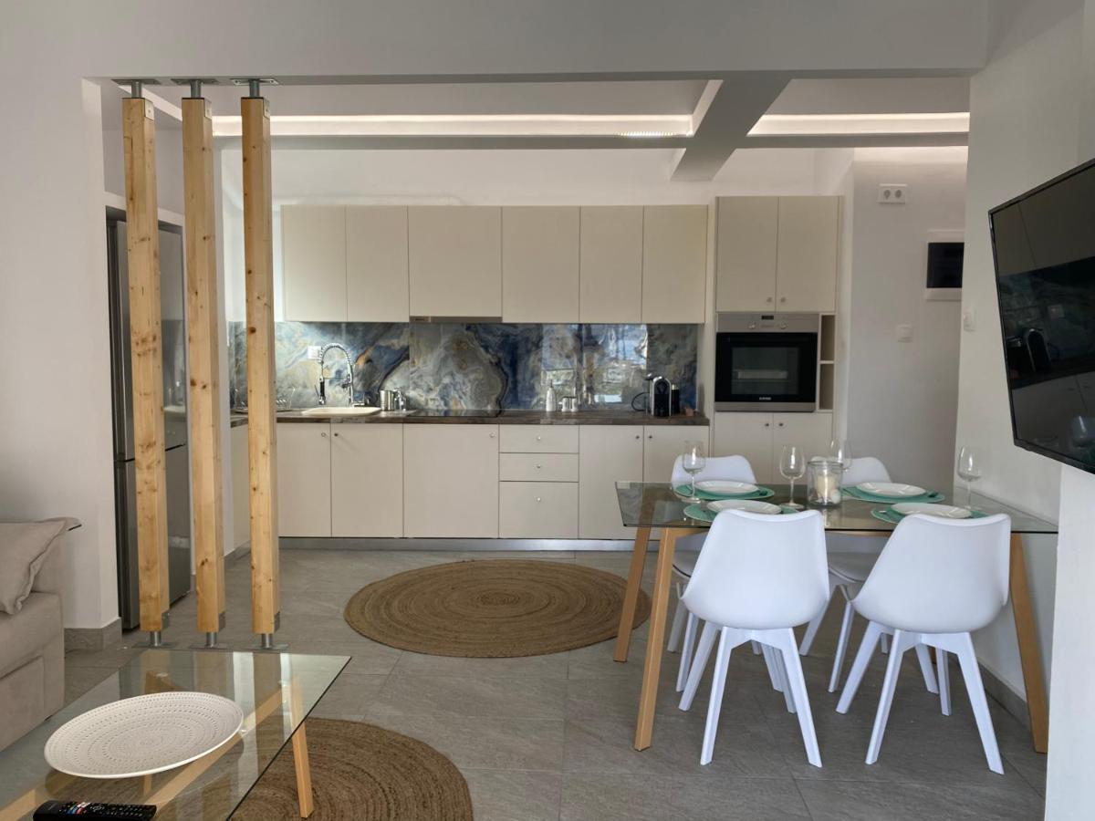 A.P Seaside Apartment Artemida  Bagian luar foto